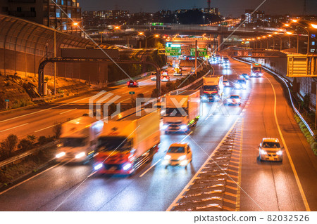《Kanagawa Prefecture》 Tomei Expressway / Aorta of Japan 82032526
