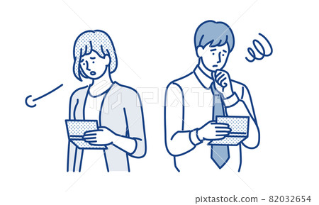 Men and women who are worried when they see their bankbook balance Men and women who are worried when they see their bankbook balance 82032654