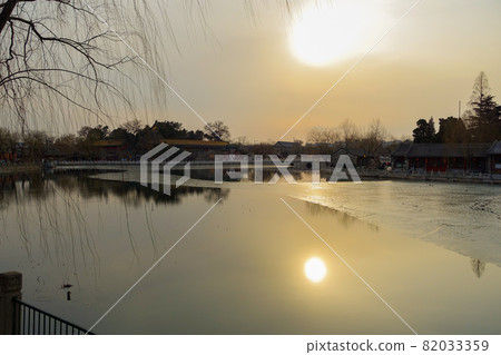 Beautiful scenery of Beihai Park in Beijing, China Beautiful scenery of Beihai Park in Beijing, China 82033359