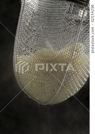 烏冬面熱水下水道（烹飪現場） 82034296