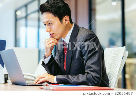 商務場景男拍攝合作：WEEK Shibadaimon（Sun Frontier Fudousan） 82035497