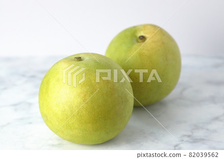 2個梨（白底） 82039562