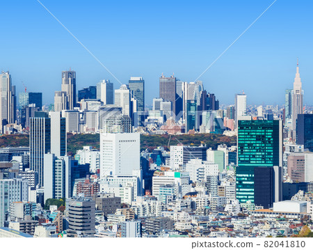 Tokyo High-rise building in Shinjuku sub-central city 82041810