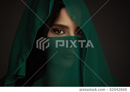 Beautiful Woman in Traditional Costume Beautiful Woman in Traditional Costume 82042608