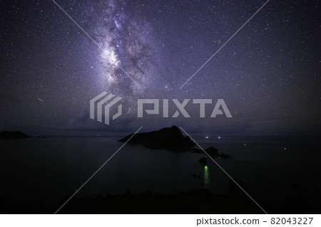 《Satsuma Peninsula, Kagoshima Prefecture》 Okiakime Island and the Milky Way from Gotohana Observatory 《Satsuma Peninsula, Kagoshima Prefecture》 Okiakime Island and the Milky Way from Gotohana Observatory 82043227