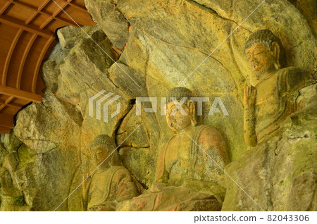 Usuki Stone Buddha, Oita Prefecture Usuki Stone Buddha 82043306
