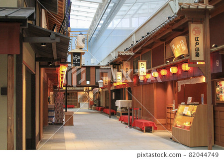 Haneda Airport Terminal 3 (former name: International Terminal) 4F Edokoji Restaurant & Shop District 82044749