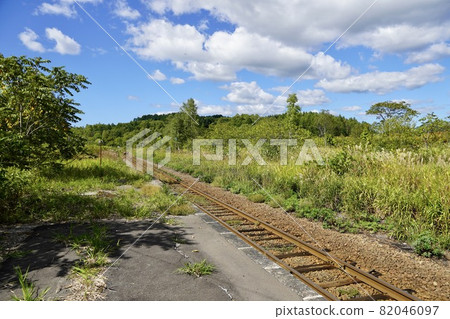 Inside the station of Ebishima Station 82046097