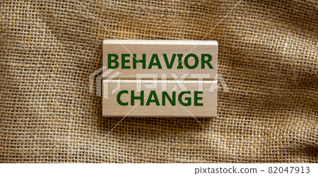 Time to behavior change symbol. Wooden blocks with words 'behavior change'. Beautiful canvas background. Copy space. Business, psychology and behavior change concept. 82047913