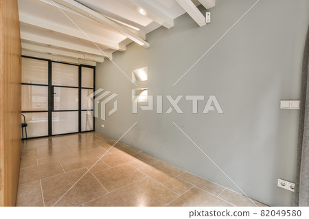 A cozy and bright room in a luxury house A cozy and bright room in a luxury house 82049580