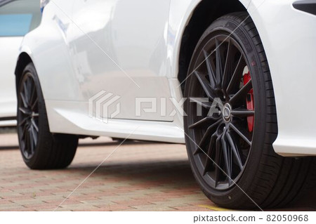 輪胎圖片 癟胎和車輪 82050968