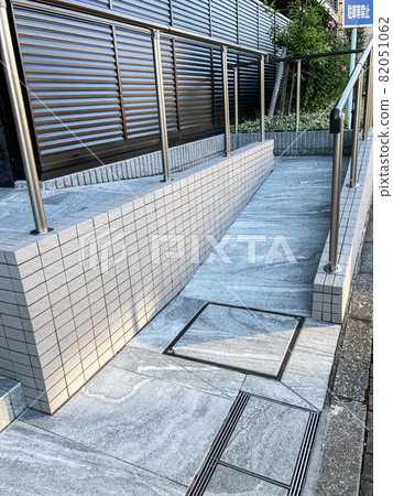 Wheelchair slope Wheelchair slope 82051062