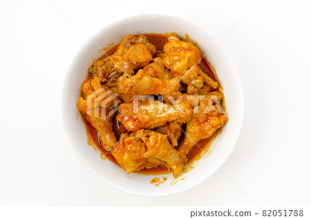 Boiled chicken wings with ketchup Boiled chicken wings with ketchup 82051788