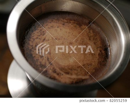 Coffee brewing 82055259