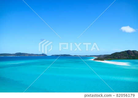 [Australia/QLD] Whitehaven Beach 82056179