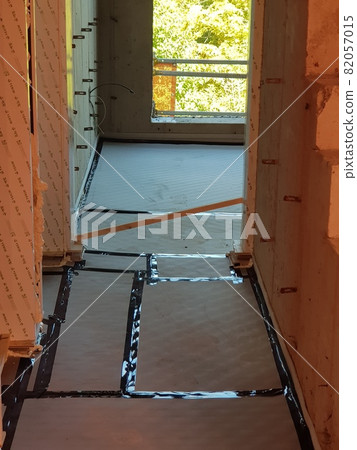 Construction. Machinery. Building. Architecture. Exterior. 82057015