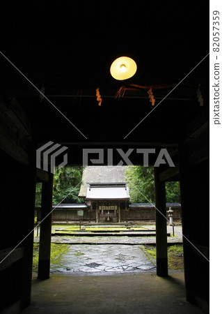 Wakasahiko Shrine's Sanmon 82057359