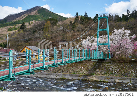 Yamanashi Prefecture Doshi River Sakura and Kappabashi Yamanashi Prefecture Doshi River Sakura and Kappabashi 82057501