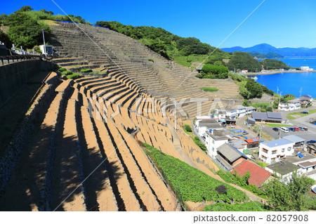 [愛媛縣] 晴空下的玉宿踏著田野 82057908