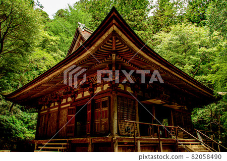 Worship at Murouji Temple in Nara 82058490