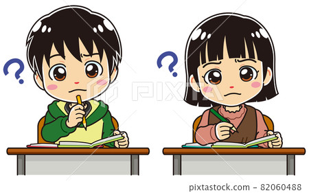 受教科書問題困擾的小學男生和女生 82060488