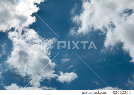 blue sky with cloud closeup blue sky with cloud closeup 82062293