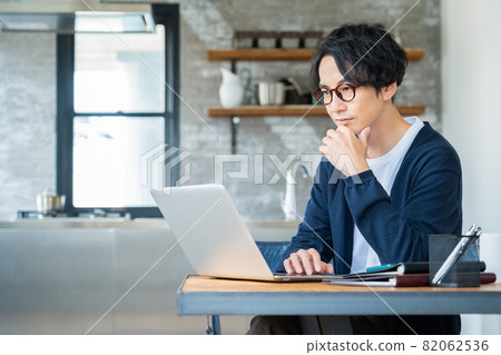 男士生活遠程辦公遠程辦公生活方式 82062536