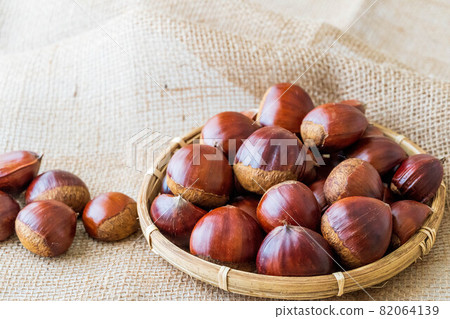 秋天的味道北北栗子 秋天的味道北北栗子 82064139