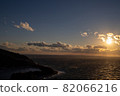 陽光明媚的日落 82066216