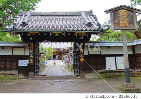 Former Honbo front gate of Kanei-ji Temple Rinoji Ryodaishi Kaisando Tenkai Jiyoku Daishi Ryogen Jie Daishi Ueno Park, Taito-ku, Tokyo 82066535