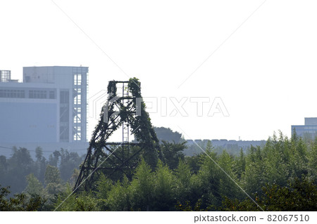 Narita Airport Sanrizuka Struggle Iwayama Steel Tower standing in the morning haze Narita Airport Sanrizuka Struggle Iwayama Steel Tower standing in the morning haze 82067510