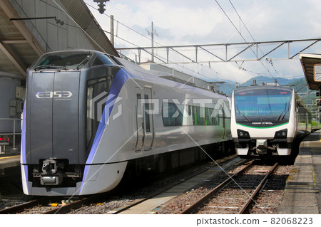 Minami-Otari Station Line 1 E353 Series Limited Express Azusa Line 2 HB-E300 Series Stopped Up Another Angle Minami-Otari Station Line 1 E353 Series Limited Express Azusa Line 2 HB-E300 Series Stopped Up Another Angle 82068223