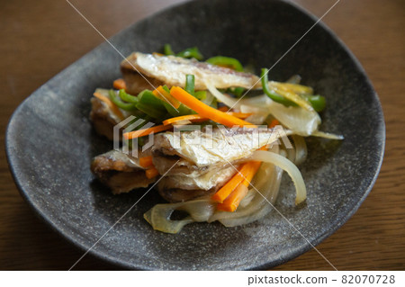 Nanban pickled small horse mackerel made at home 82070728