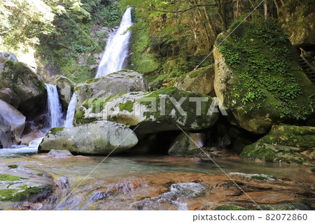 Totsukawamura waterfall 82072860