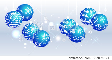 Patterned Christmas ornament set. 82074121