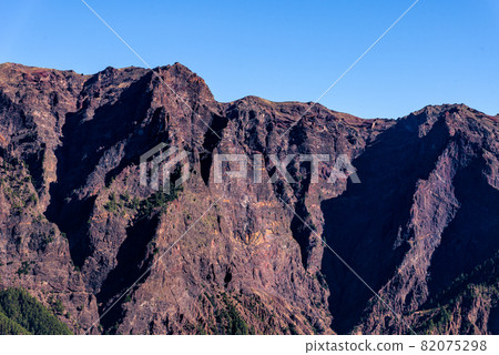 National Park of Caldera de Taburiente. Old Volcano Crater. Roque de los Muchachos National Park of Caldera de Taburiente. Old Volcano Crater. Roque de los Muchachos 82075298