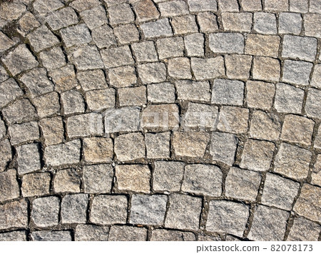 Pavement 82078173