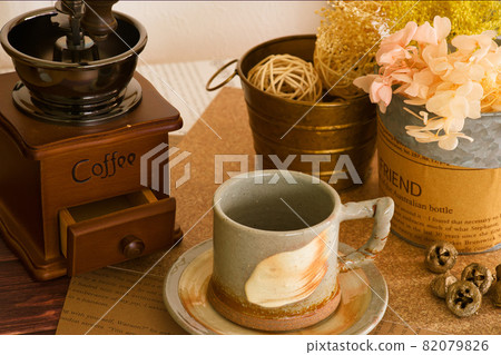 Coffee relieved antique Coffee relieved antique 82079826