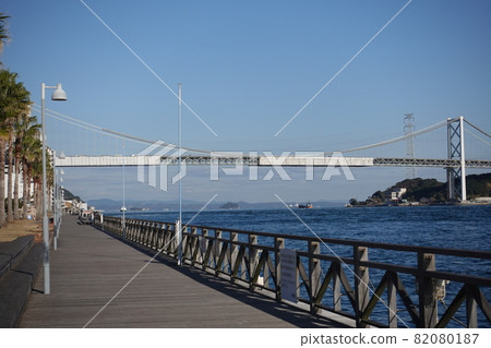 Kanmon Strait seen from the front of Karato Market Kanmon Bridge 82080187