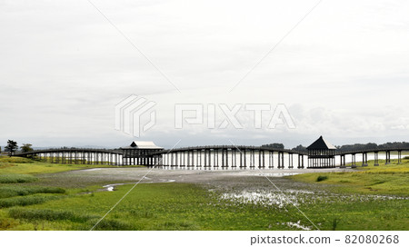 Japan's No. 1 wooden triple drum bridge, Tsuru no Maihashi 82080268