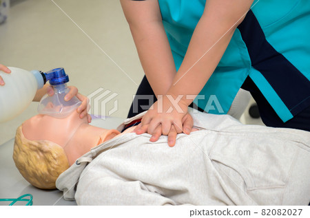 Healthcare workers practicing paramedics Healthcare workers practicing paramedics 82082027