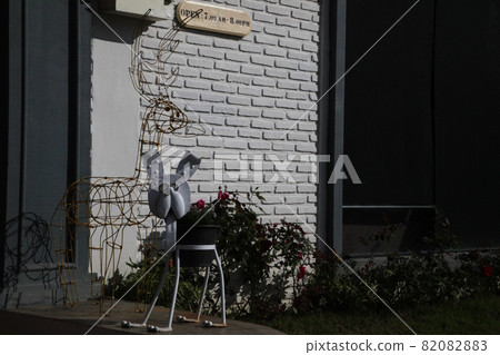 Cafe / restaurant store display 82082883