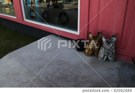 Cafe / restaurant store display 82082889