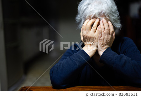 Senior woman in her 70s with white hair 82083611