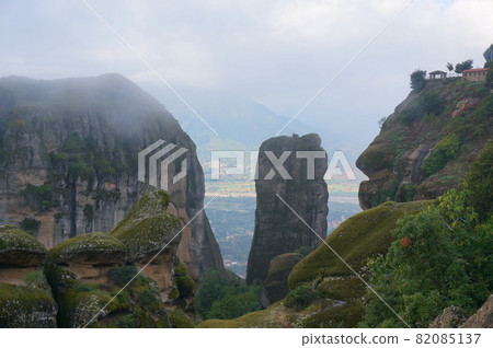 Superb view of the Meteora Monasteries, a World Complex Heritage Site 82085137