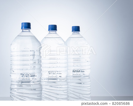 PET瓶裝水 82085686