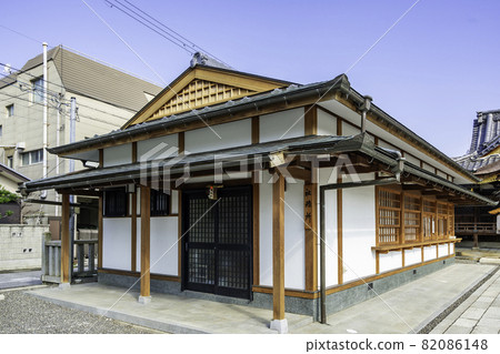 Nagahama Toyokuni Shrine Office Office Nagahama City, Shiga Prefecture Nagahama Toyokuni Shrine Office Office Nagahama City, Shiga Prefecture 82086148