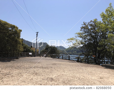 “兔子島(奧之島)燈塔、花園、藍天和海景”(廣島縣竹原市) “兔子島(奧之島)燈塔、花園、藍天和海景”(廣島縣竹原市) 82088050