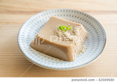 芝麻豆腐 82089080