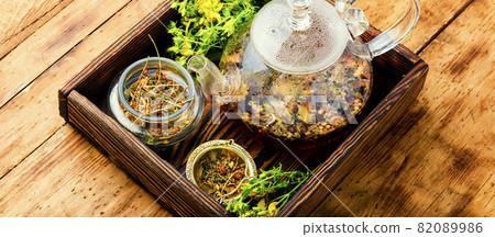 Hypericum in herbal medicine,alternative medicine 82089986